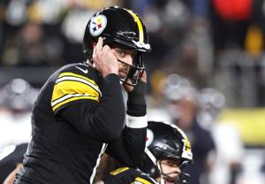 Ranking NFL starting quarterbacks from worst to best: Is Aaron Rodgers in top half?