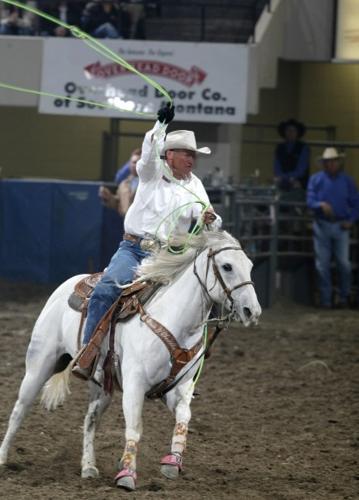 Friends Tierney, Parker pair up in team roping at NILE