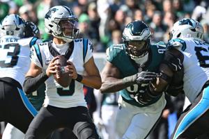 FOOTBALL-NFL-PHI-CAR/