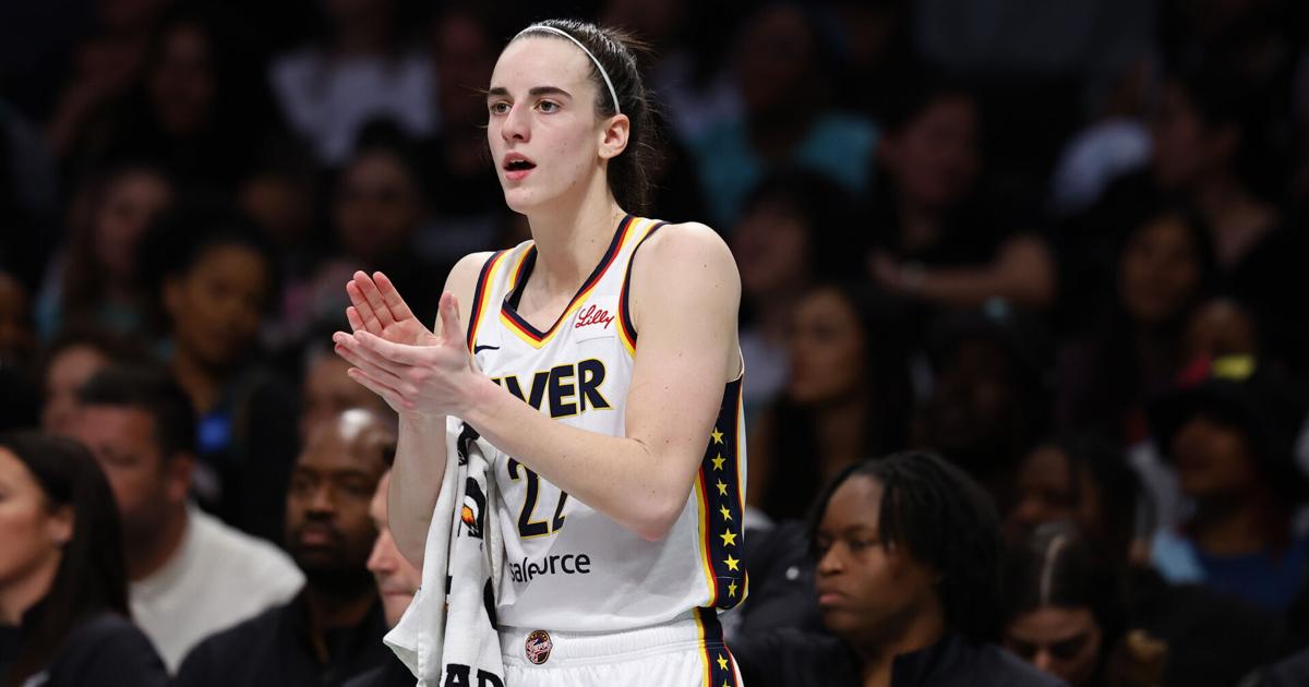 Clark adjusting to WNBA, finishes first week on a high