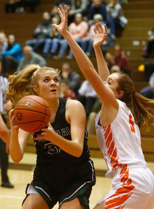 Billings Central Girls Make Early Lead Stand Up Against Billings Senior Girls Basketball Billingsgazette Com