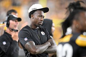 FOOTBALL-NFL-PIT-GB/