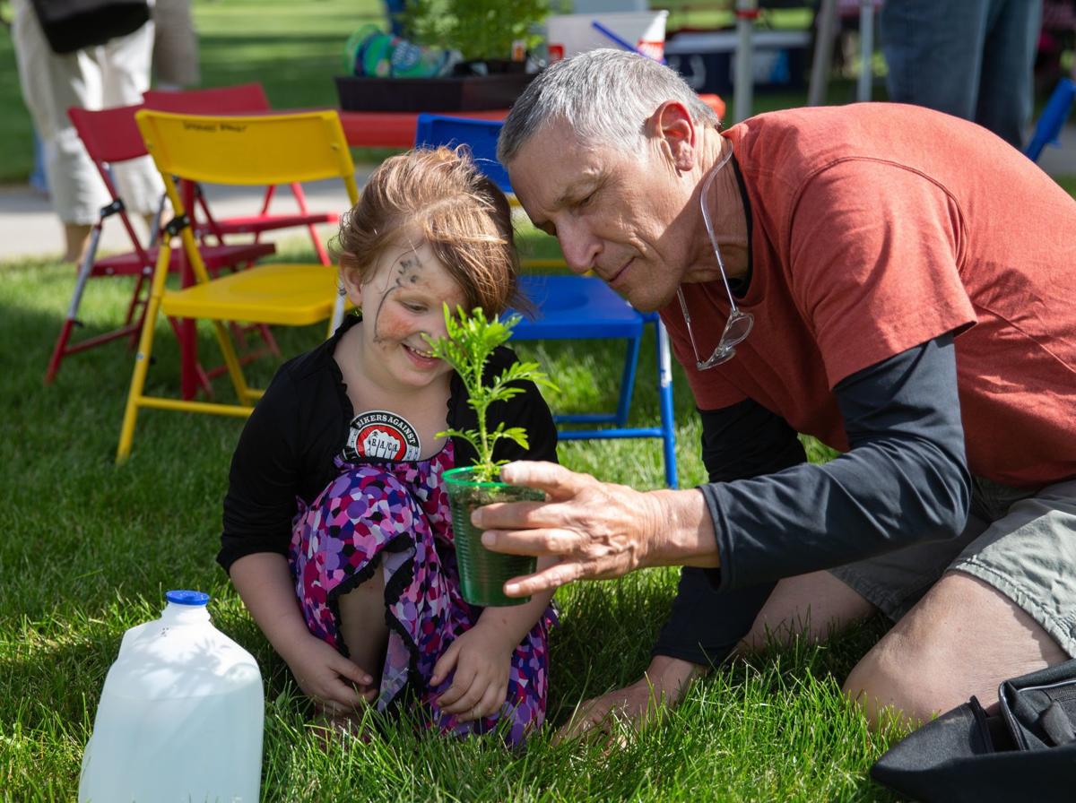 Outdoor market sells fresh, local produce on Billings' South Side