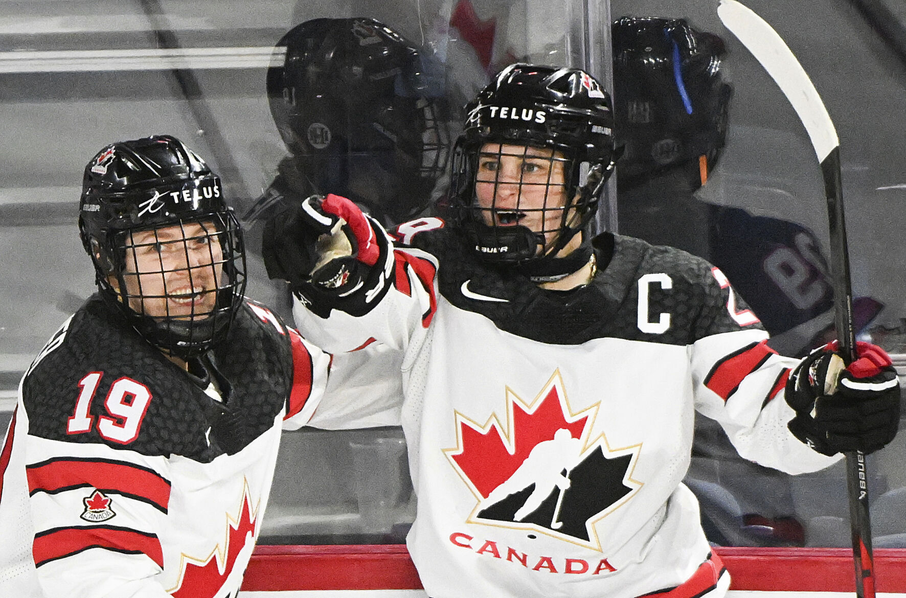 Catching Canada is the challenge at women s hockey worlds