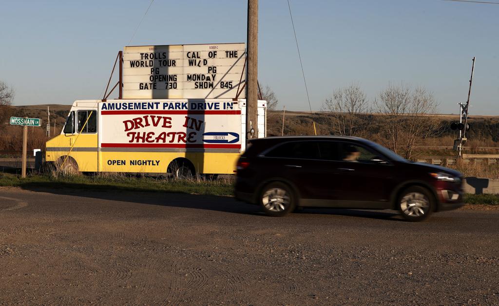 Laurel Drive In Theater Fights To Stay Open Local News Billingsgazette Com