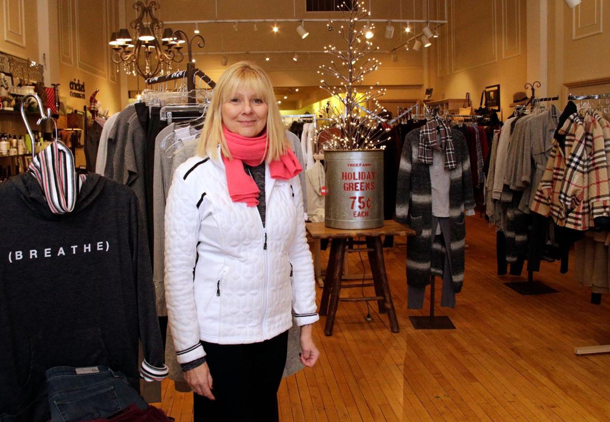 Despite Recent Losses Holiday Shopping Remains Strong In Downtown Billings Business Billingsgazette Com