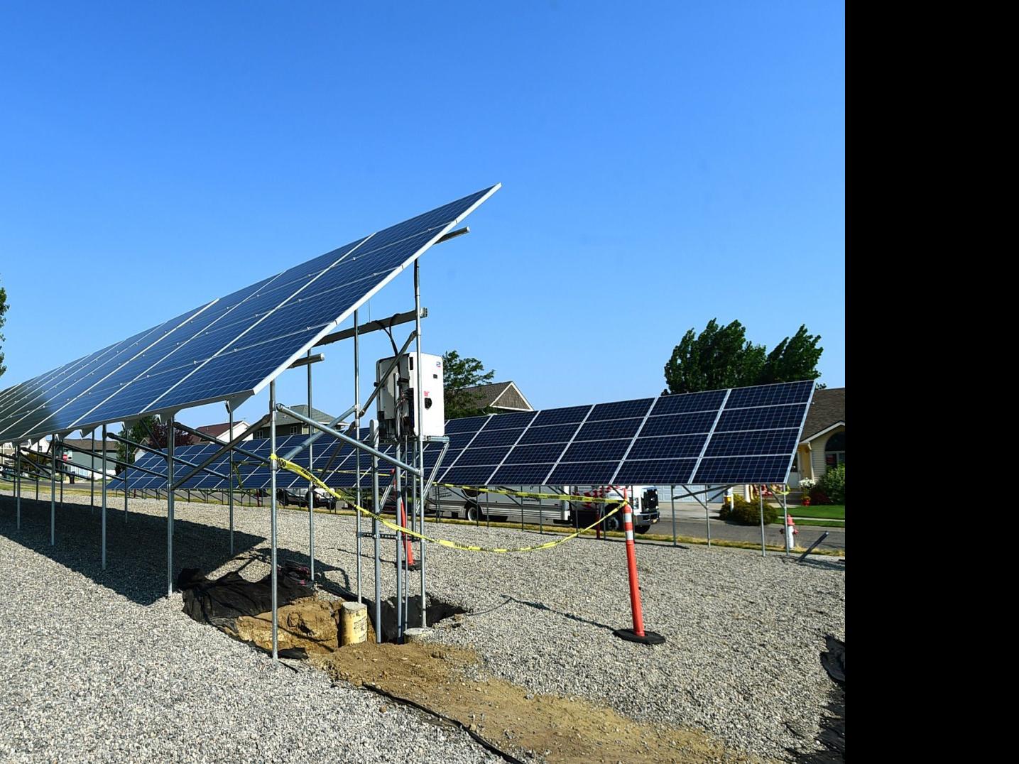 Solar Panels Installed At Billings High School Local News Billingsgazette Com