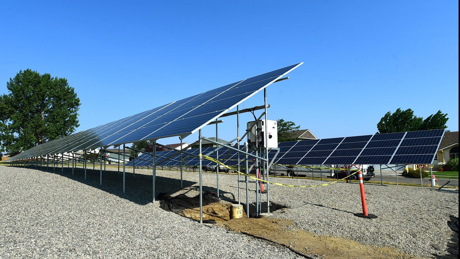 Solar Panels Installed At Billings High School Local News Billingsgazette Com