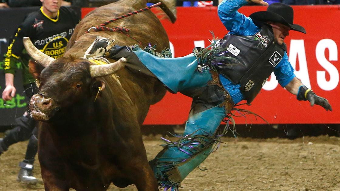 Photos: Bull riders compete in the first day of PBR in Billings | Rodeo ...