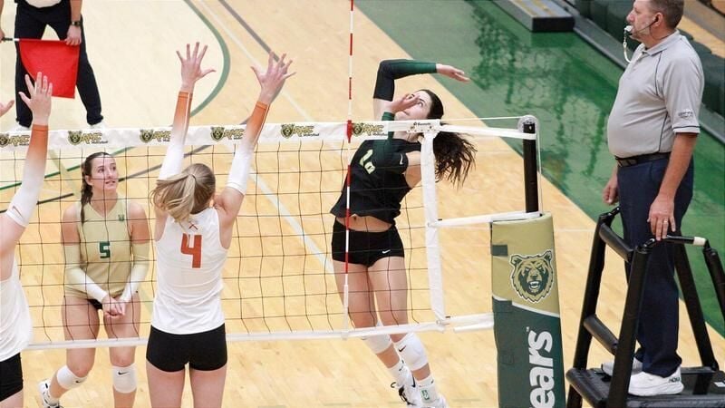Rocky Volleyball Finishes the Halo Classic 2-2 to Open Their Season