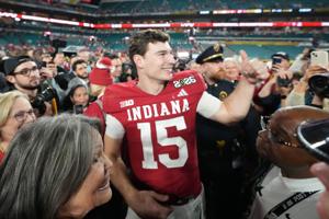 Report: College Football Playoff expanding to 24 teams starting in 2027 season