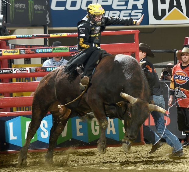 PBR: Yoga, talent have Triplett poised for bull-riding title