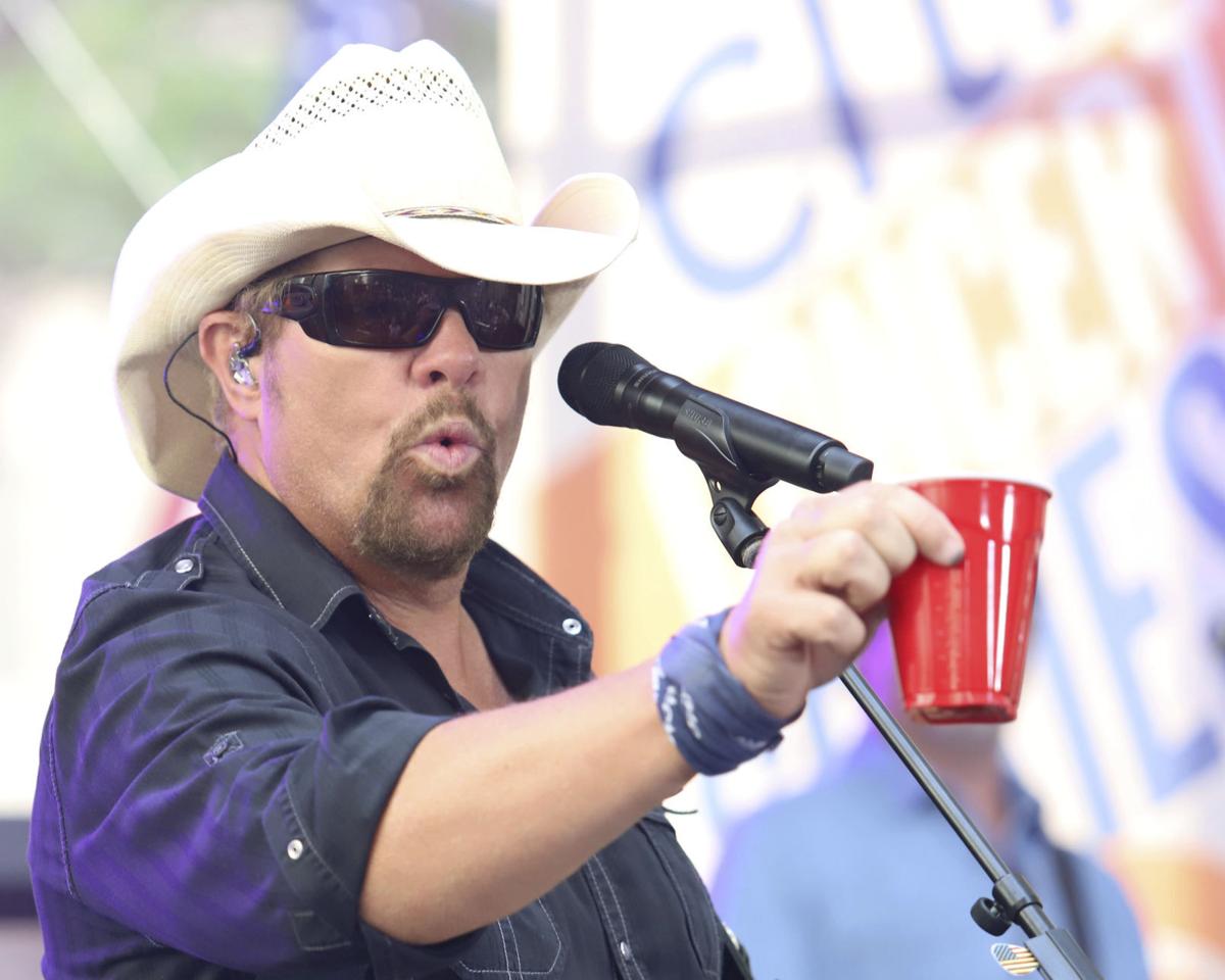 Toby Keith Returns to the Stage for 2 1/2-Hour Pop-Up Show