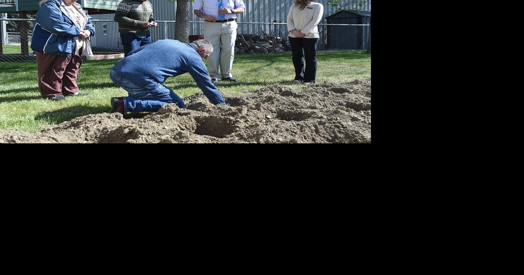 County honors 42 residents in indigent burial ceremony