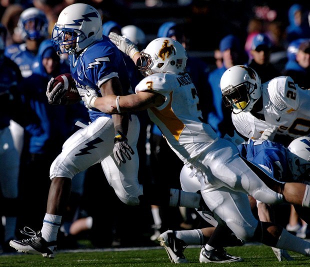 Anderson makes transition to linebacker for Cowboys