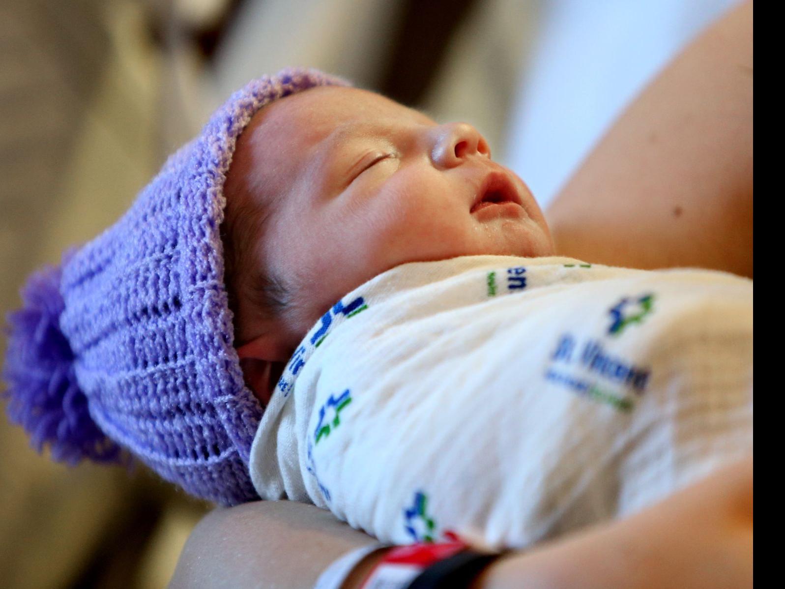 Baby Girl Born At 1 41 A M Is Billings First Hospital Birth Of 2018 Local News Billingsgazette Com