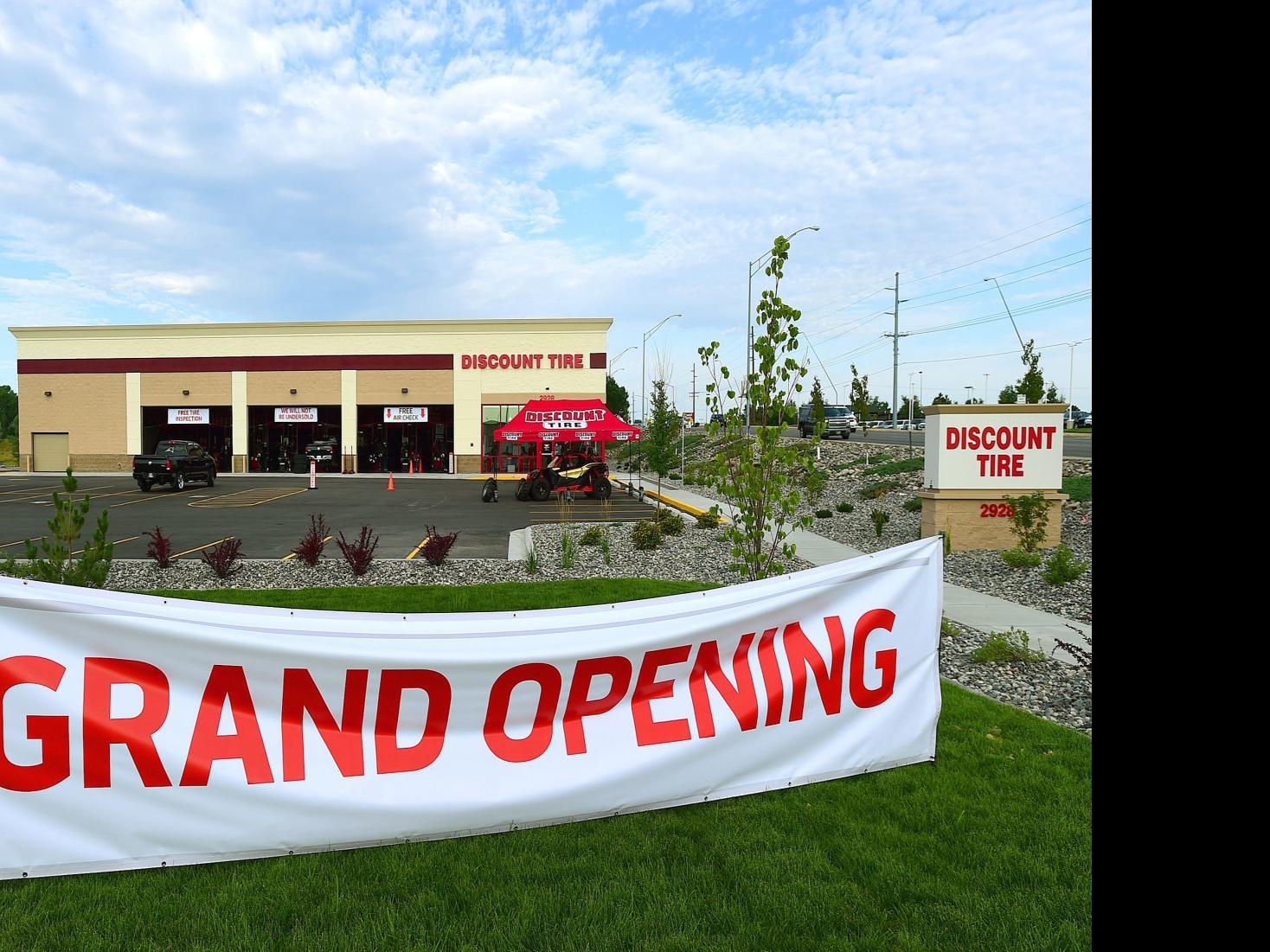 Discount Tire Opens Store In Billings 3rd Store In Montana Local News Billingsgazette Com