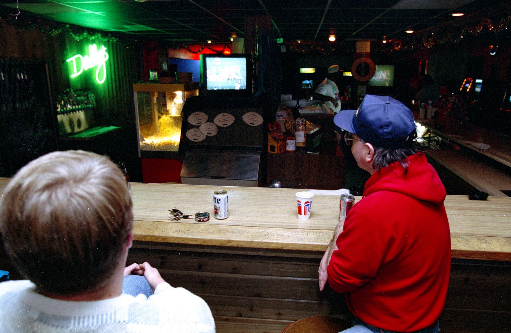 Retrospective Closed Billings bars