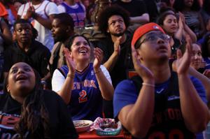 BASKETBALL-NBA-NYK-SAS/