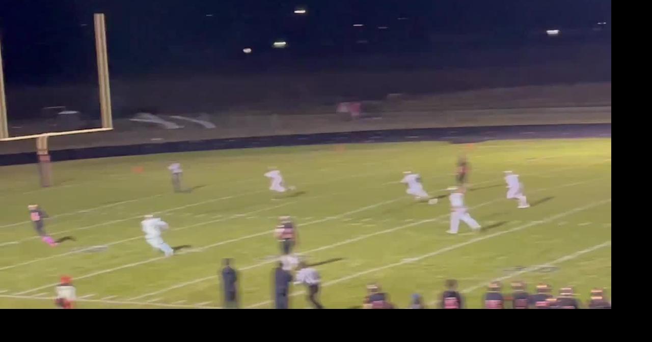 Frenchtown QB Brody Hardy throws a 33yard TD pass to Leighton Cyr