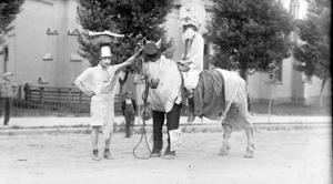 4th of July 1926 parade with horse