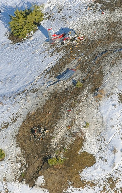 You Have To See This: Pilot And 3 Passengers Survive Montana Plane Crash - t8hm4zg