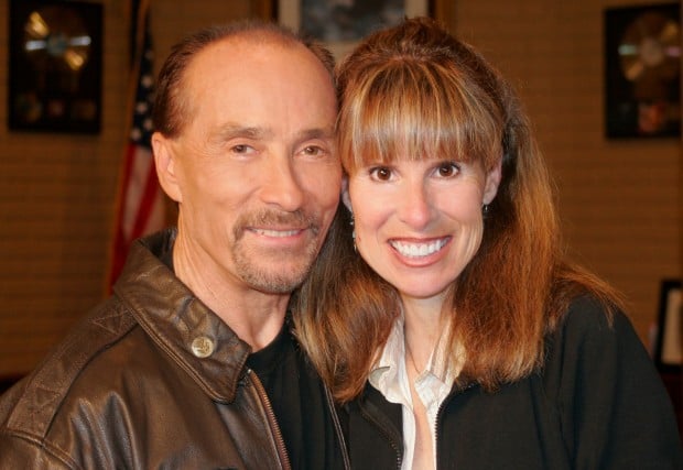 Linda Kelly and Lee Greenwood