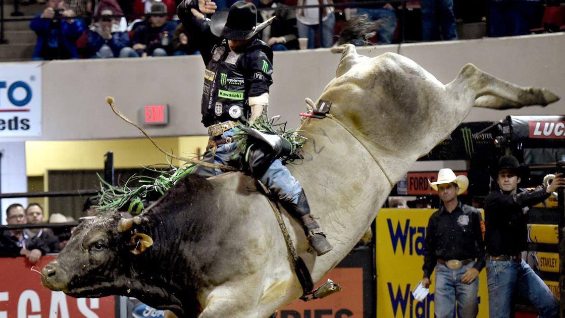 J B Mauney wins Billings Professional Bull Riders event a second time J B Mauney wins Billings Professional Bull Riders event a second time