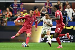 SOCCER-WORLDCUP-POR-ESP/