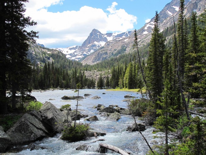 Stories behind Beartooth Mountain 