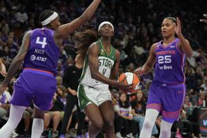 BASKETBALL-WNBA-PHO-SEA/