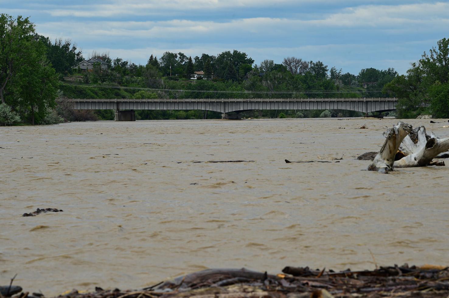 Photos Yellowstone River near Huntley and Worden reaches historic