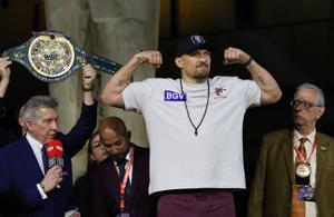 BOXING-HEAVYWEIGHT-USYK-VERHOEVEN/PREVIEW