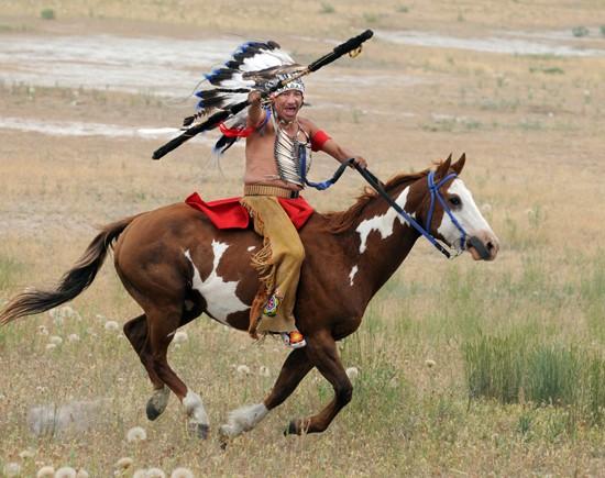 Spectators marvel at re-enactment of Little Bighorn