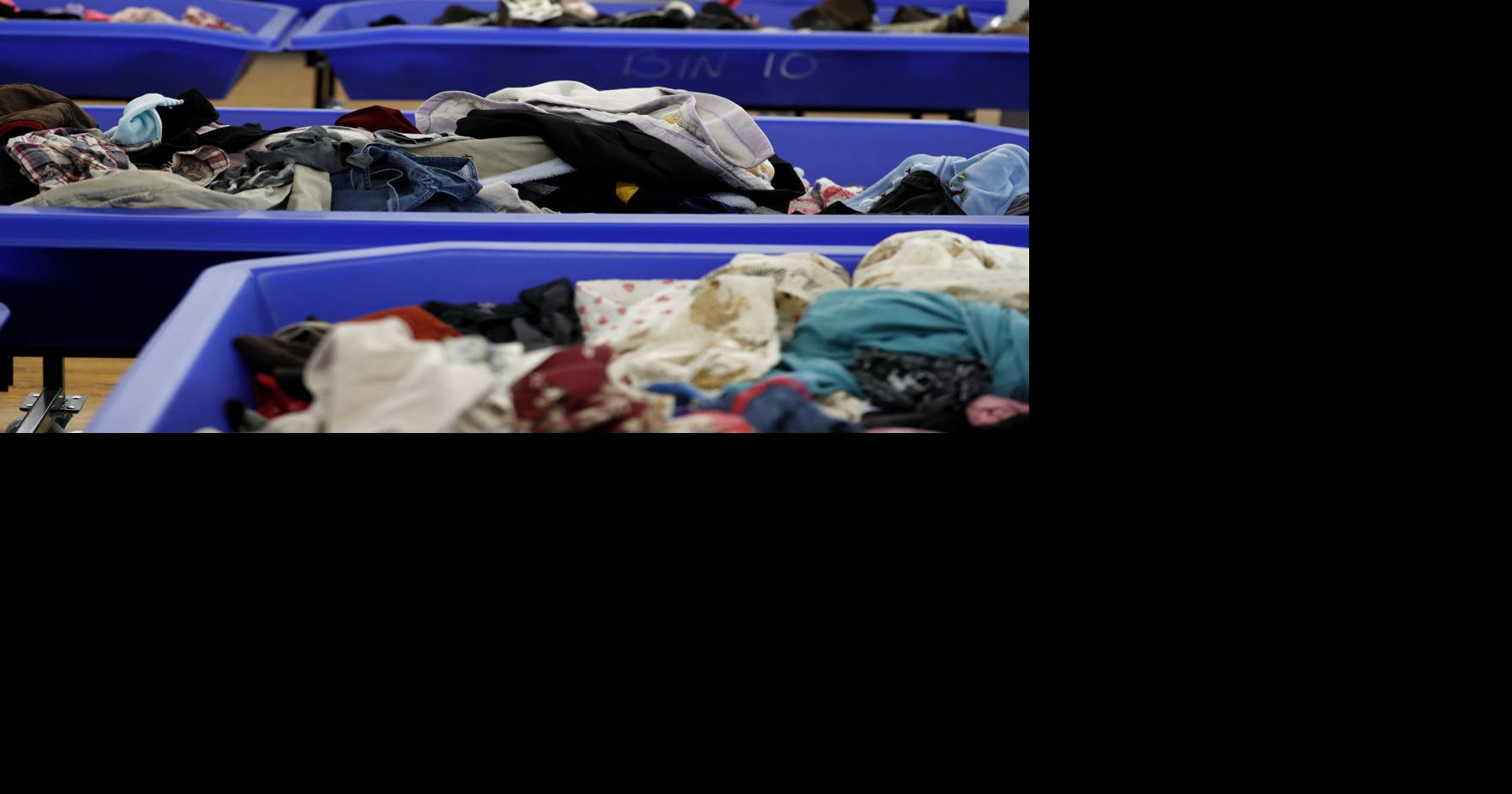 Photos Blue Bin Outlet opens on Minnesota Ave.