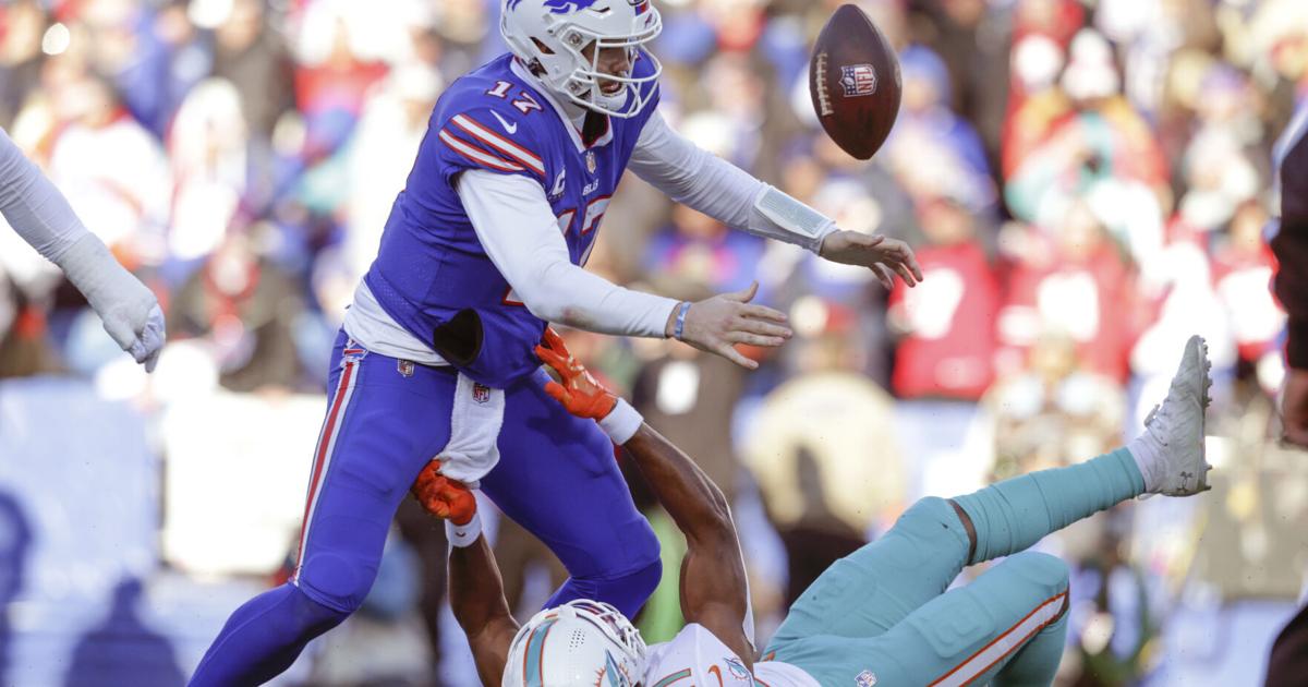 Bills Hang On For 34 31 Wild Card Win Over Dolphins Bills Hang On For 34 31 Wild Card Win Over Dolphins