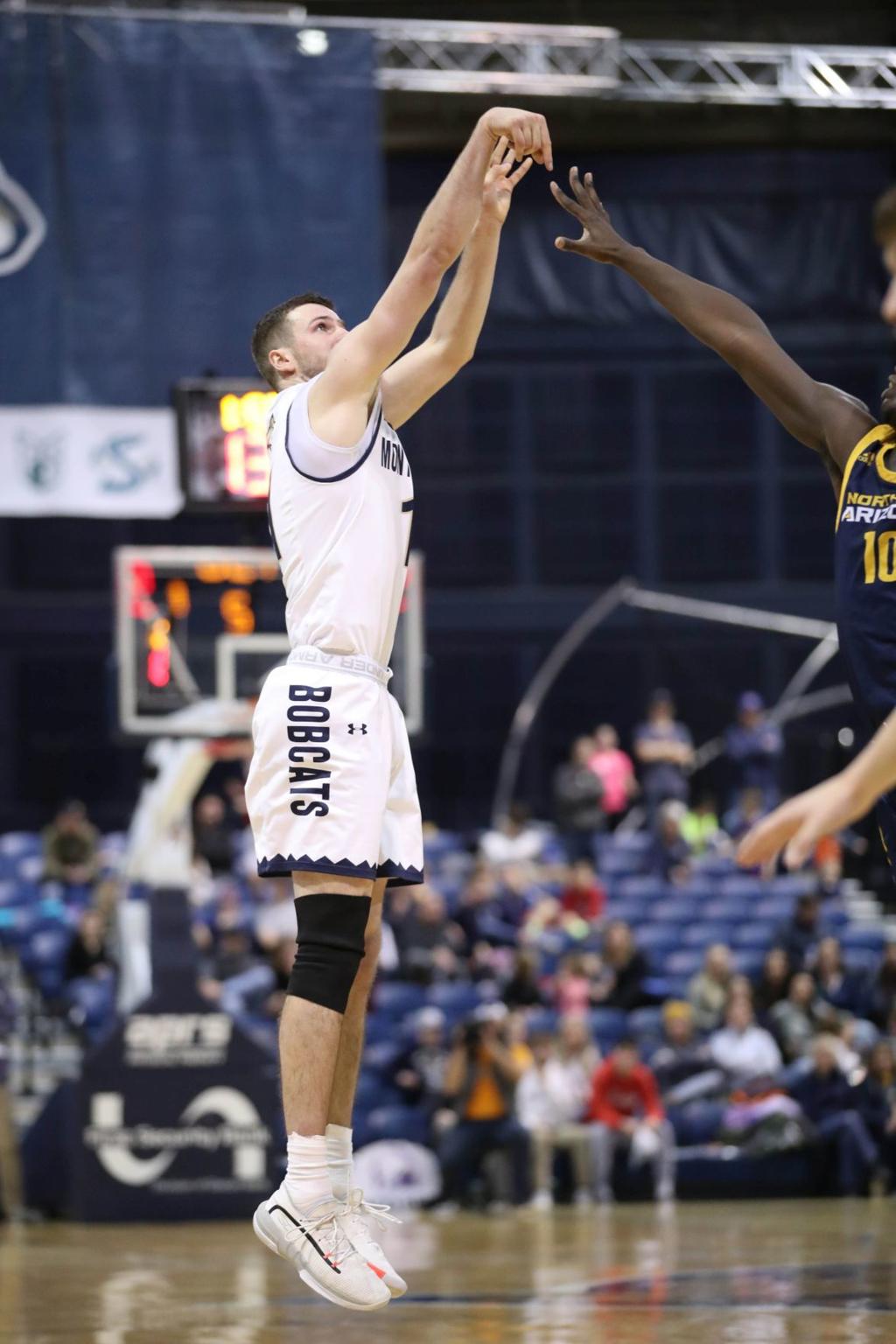 Ladan On The Line Ricketts Late Shot Lifts Montana State To 2 0