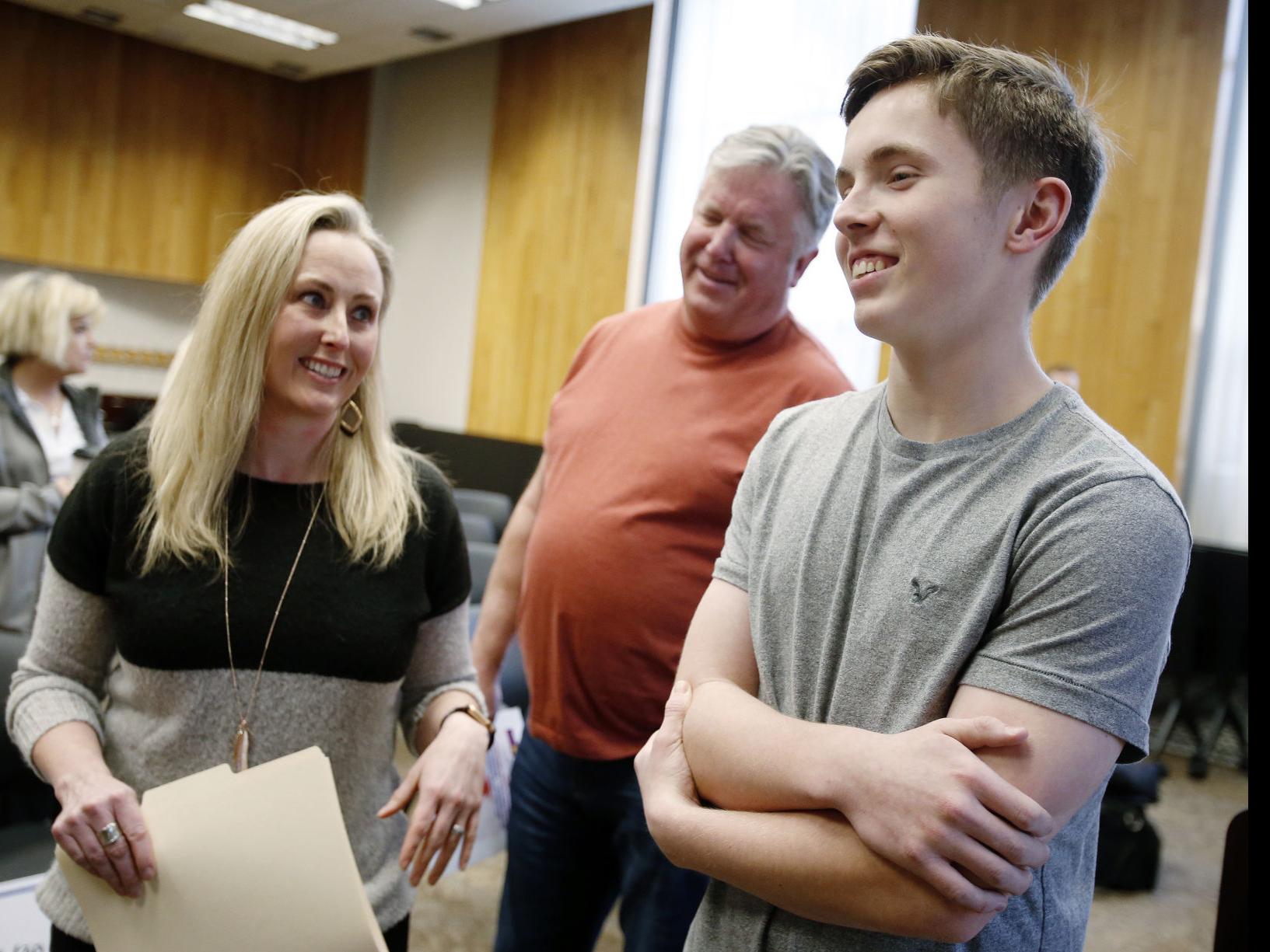 After Blood Infusions Save Mom Billings Student Working To Get Peers Donating Local News Billingsgazette Com