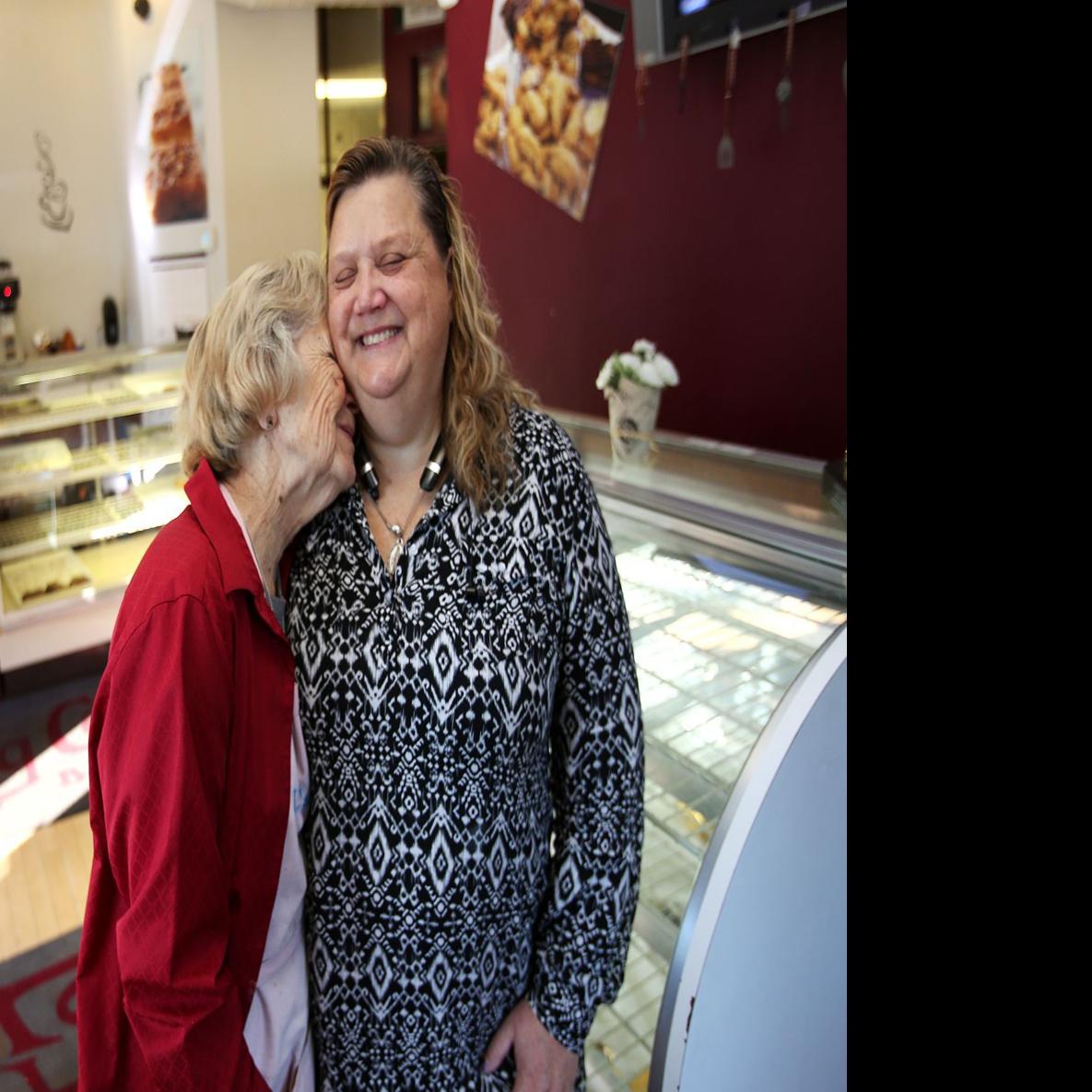 Log Cabin Bakery To Close This Weekend Local Billingsgazette Com