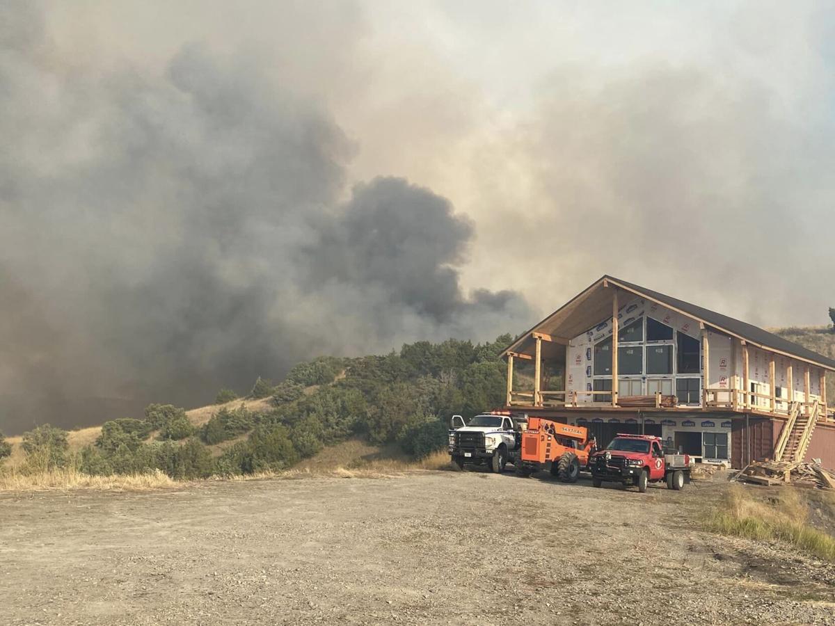 Wildfire near Pryor, Montana estimated at 1000 acres