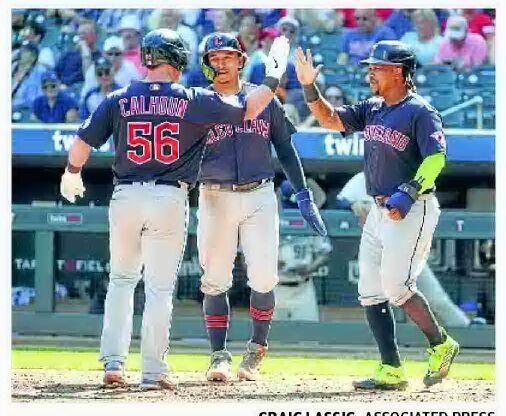 Edman's 2nd straight walk-off hit off Hader gives Cardinals win