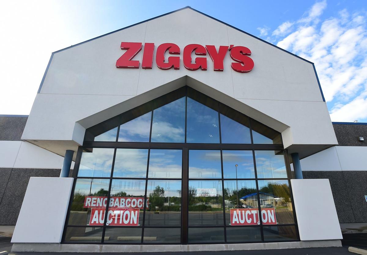 New live auction house opening in Ziggy's building off Monad