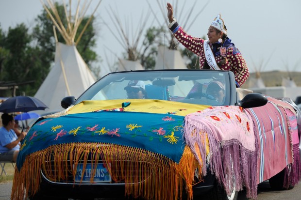 crow pop up parade