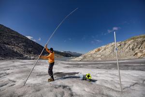 EUROPE-WEATHER/SWISS-GLACIERS
