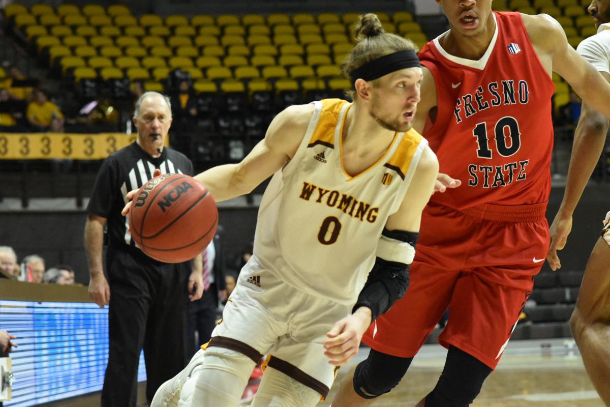 UW-Fresno men's hoops