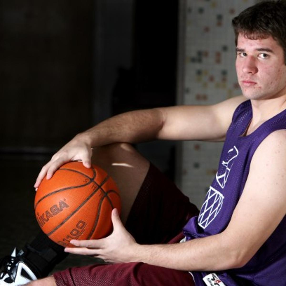 Altered Approach Makes Laurel S Swecker An All Around Threat