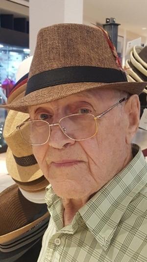 Osterdyk, Casey