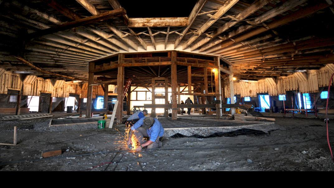 Twin Bridges Round Barn Gallery Montana News