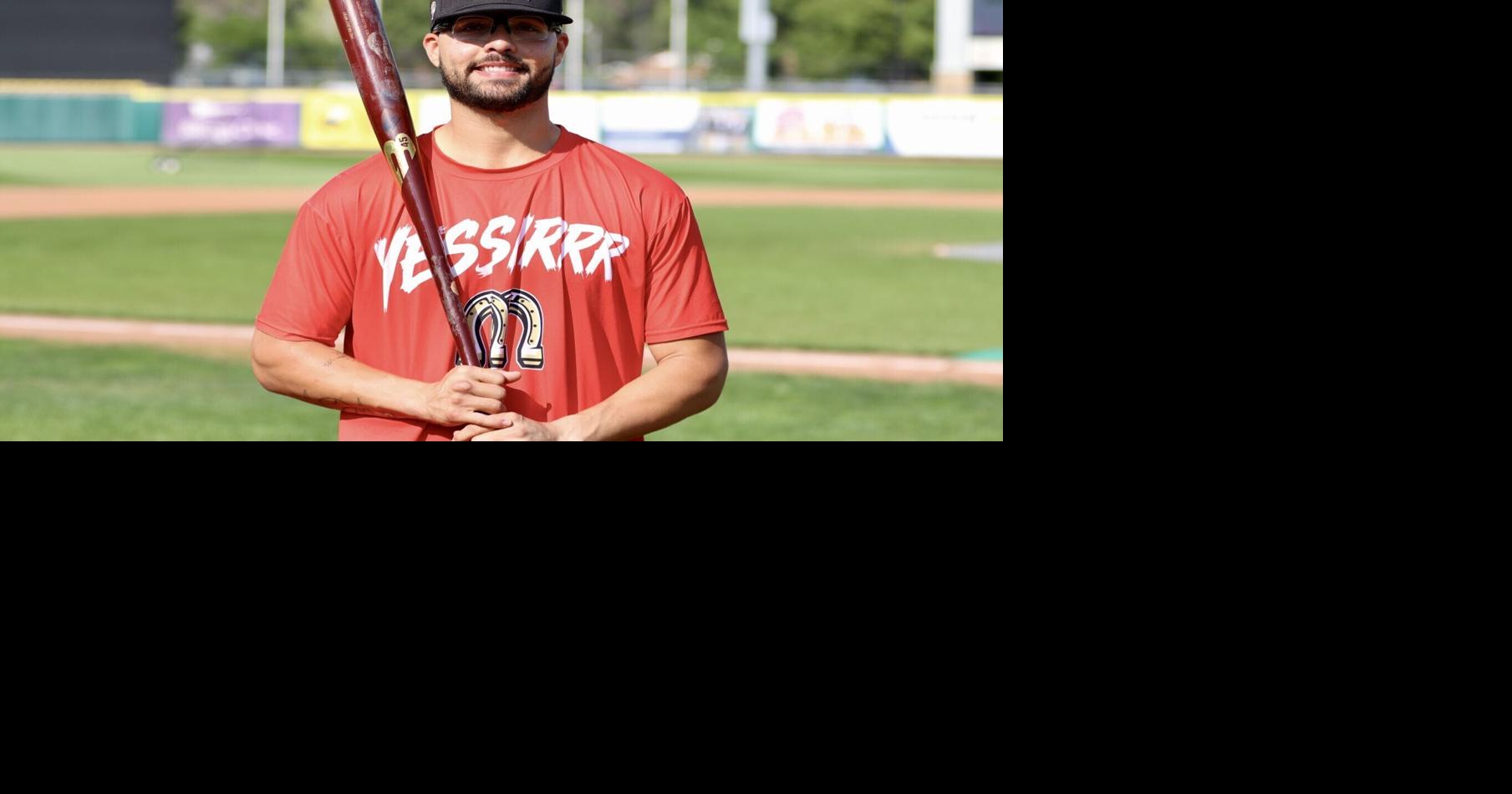 Contract of Billings Mustangs' Charlie Muniz purchased by San Francisco Giants