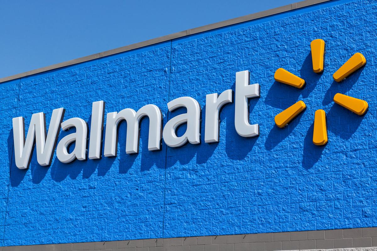 walmart-dangles-a-210-000-average-salary-to-store-manager-recruits